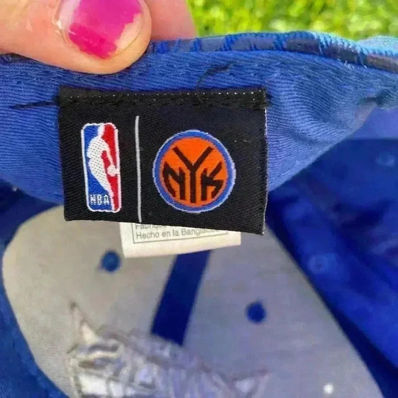 NBA New York Knicks Youth Hat Adidas 1993 - Picture 5 of 6